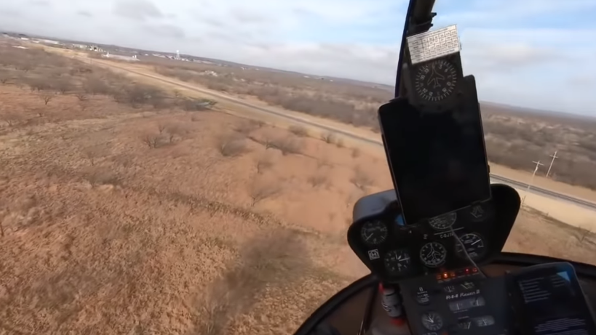Пілот зняв з кабіни падіння вертольота: відео від першої особи