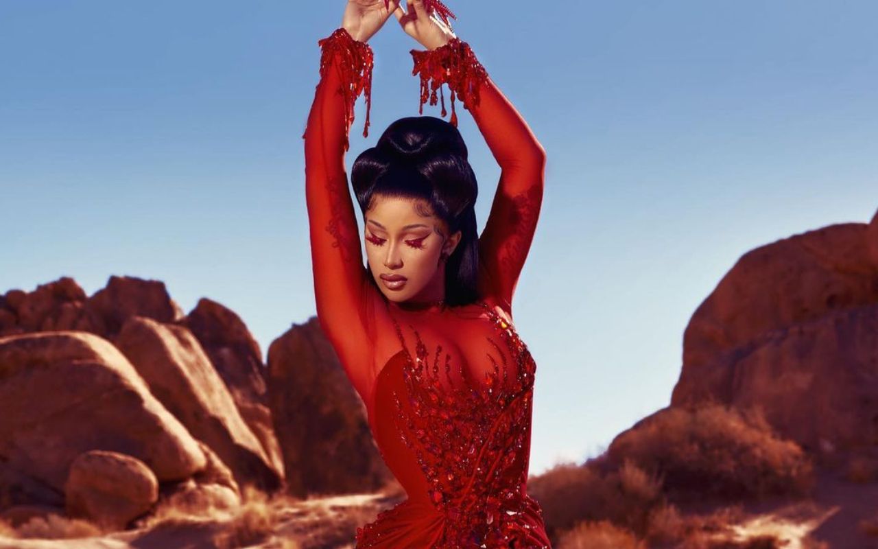 Cardi B – перша реп-виконавиця з діамантовим синглом: слухайте композицію