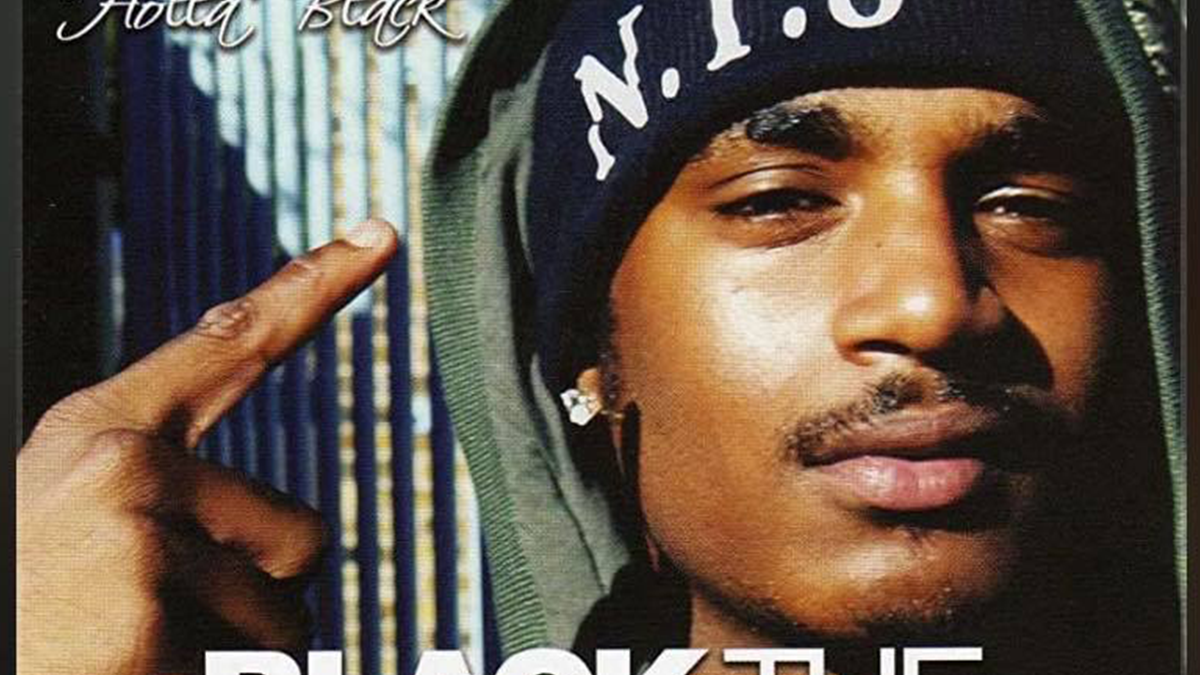 В Ірландії священник випадково увімкнув реп під час служби