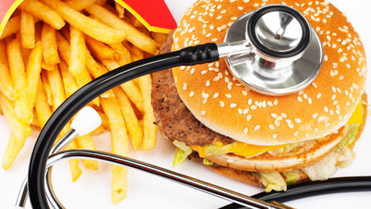 5 продуктів, від яких слід відмовитися, щоб уберегтися від передчасного старіння - фото 1