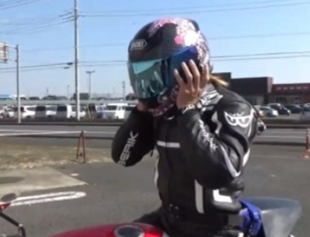 Популярна блогерка з Японії виявилася 50-річним байкером (фото) - фото 452060