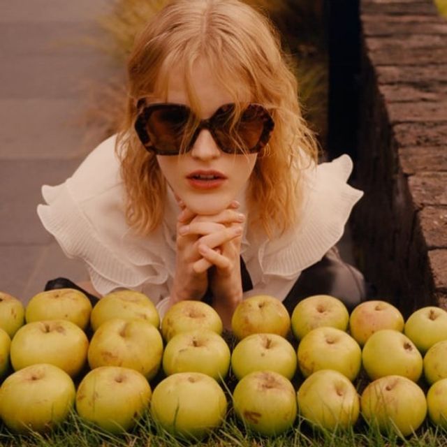 Сумнівний шопінг онлайн: епічні фото одягу, які дивують покупців - фото 452073