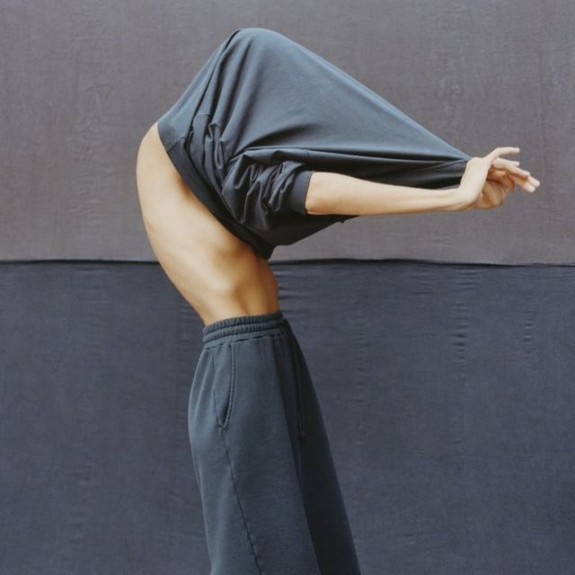 Сумнівний шопінг онлайн: епічні фото одягу, які дивують покупців - фото 452076