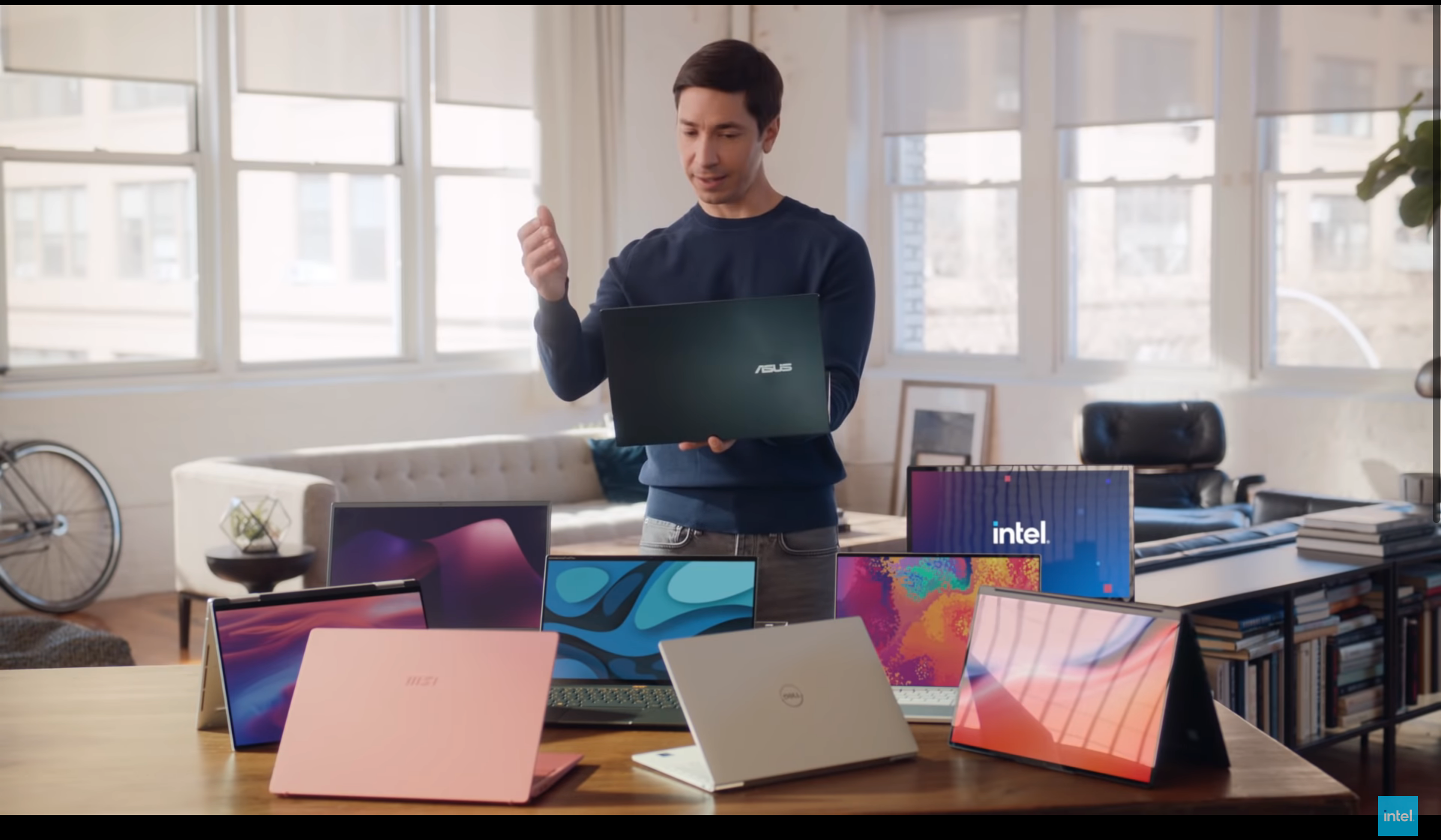 Intel висміяла Mac на процесорах M1 у новій рекламі: кумедні ролики