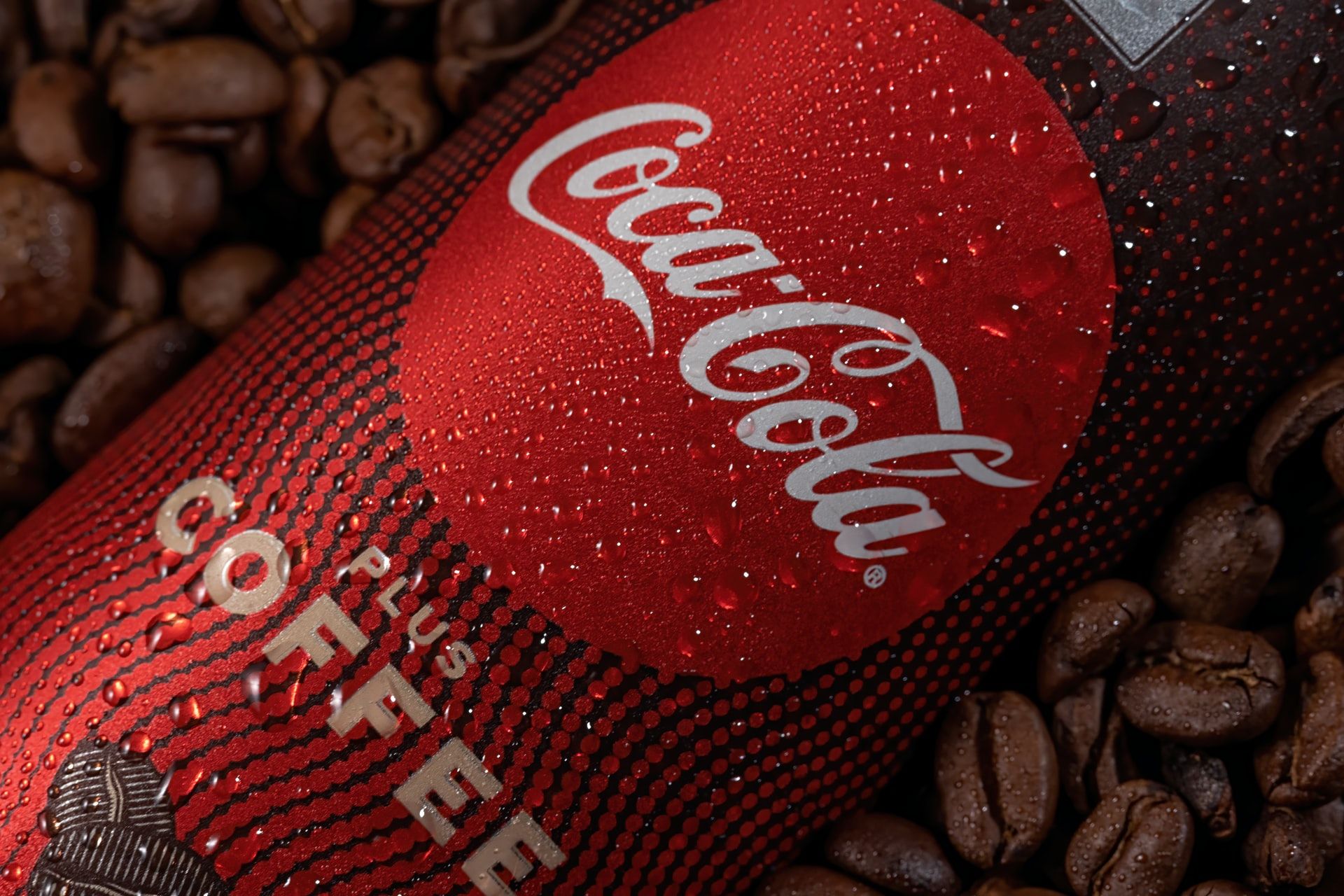 Coca-Cola запустила підписку на автомати з напоями: як вона працює