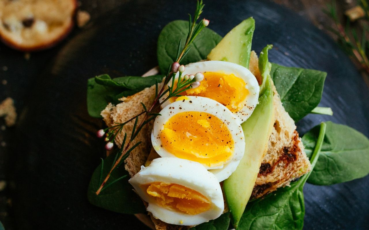 Експерти розповіли, чому надзвичайно корисно рано снідати