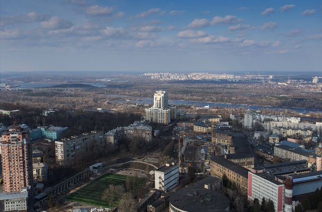 У мережі показали, як виглядає Київ з найвищого хмарочоса України: вражаючі фото - фото 452837