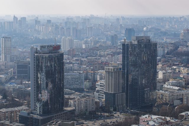 У мережі показали, як виглядає Київ з найвищого хмарочоса України: вражаючі фото - фото 452841