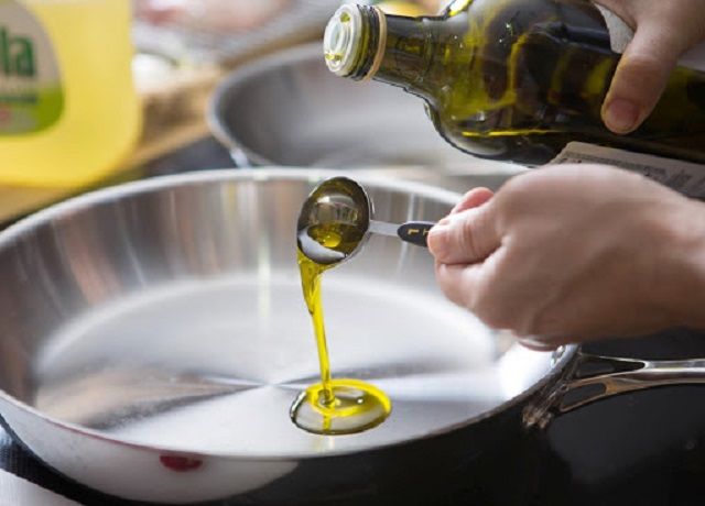 Шеф-кухар назвав найбожевільніші помилки при приготуванні різних страв - фото 453330