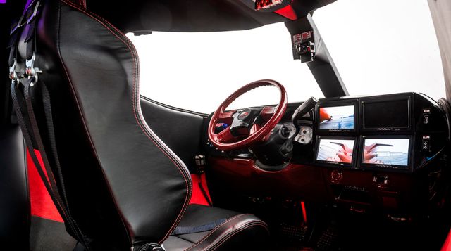 На аукціон виставили гібрид літака і лімузина: фото - фото 453606