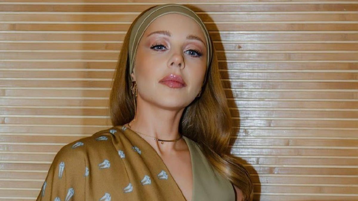 Без макіяжу, фільтрів і зачіски: Тіна Кароль показала чесне селфі