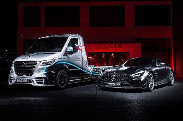 Mercedes-Benz Sprinter перетворили на незвичний евакуатор - фото 454059