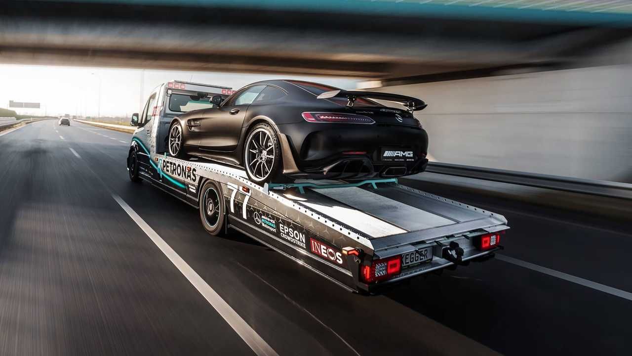 Евакуатор Mercedes-Benz Sprinter - фото 1