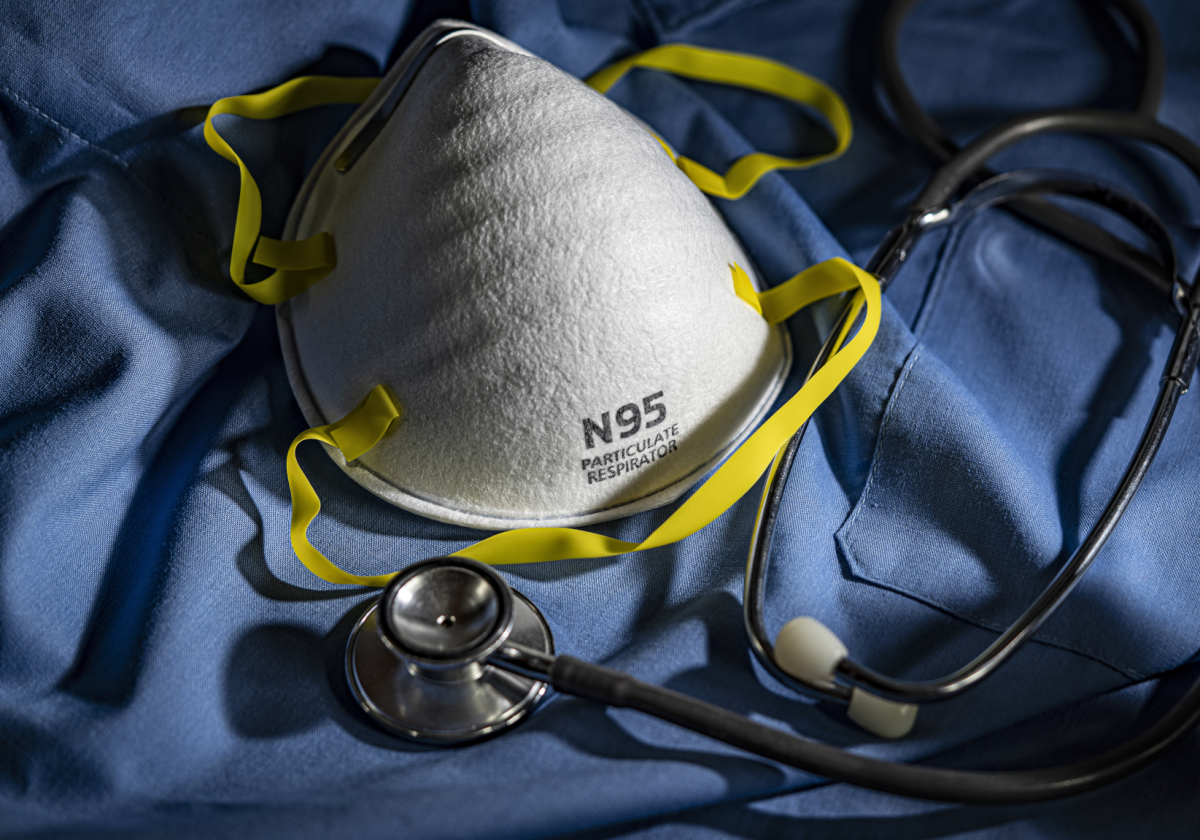 Дослідники визначили, які маски краще захищають від COVID-19