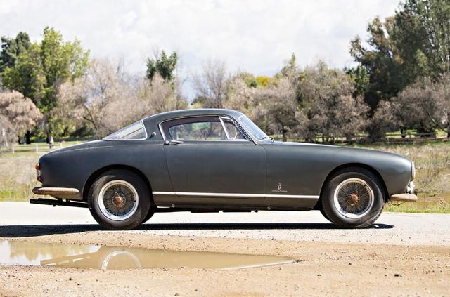 Цей рідкісний Ferrari пустять з молотка за шалені гроші: фото - фото 454412