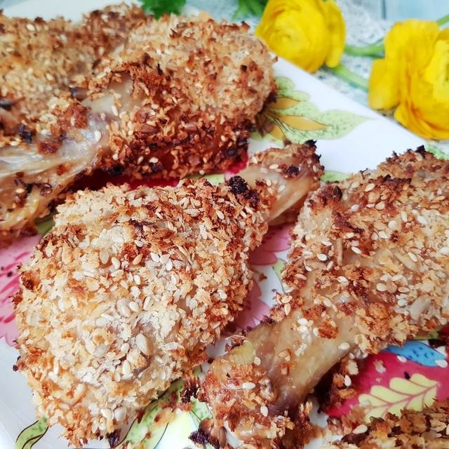 Курячі ніжки у хрусткій паніровці: смачний рецепт від ізраїльської кухарки - фото 454761