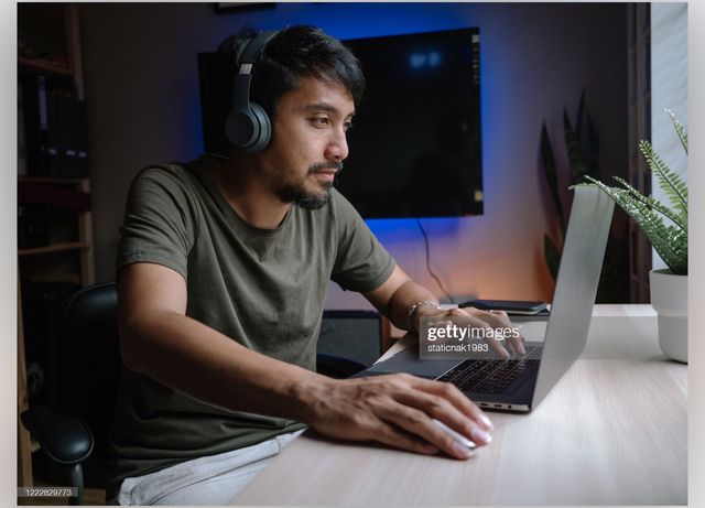 Щось пішло не так: Intel випадково прорекламувала Macbook Pro від Apple - фото 454791