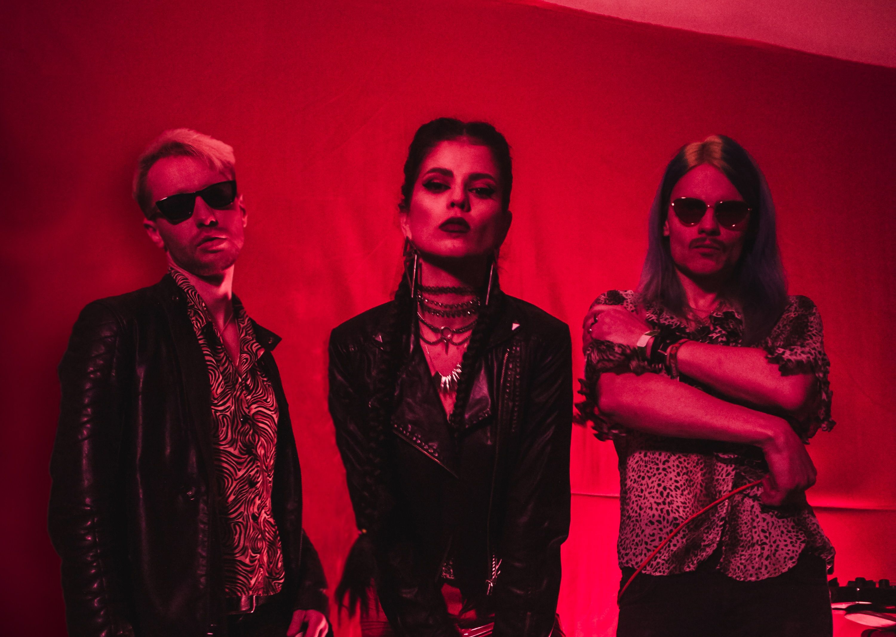 GannaBaby – Квіти (Не за бабки): крутий кліп про виживання на карантині