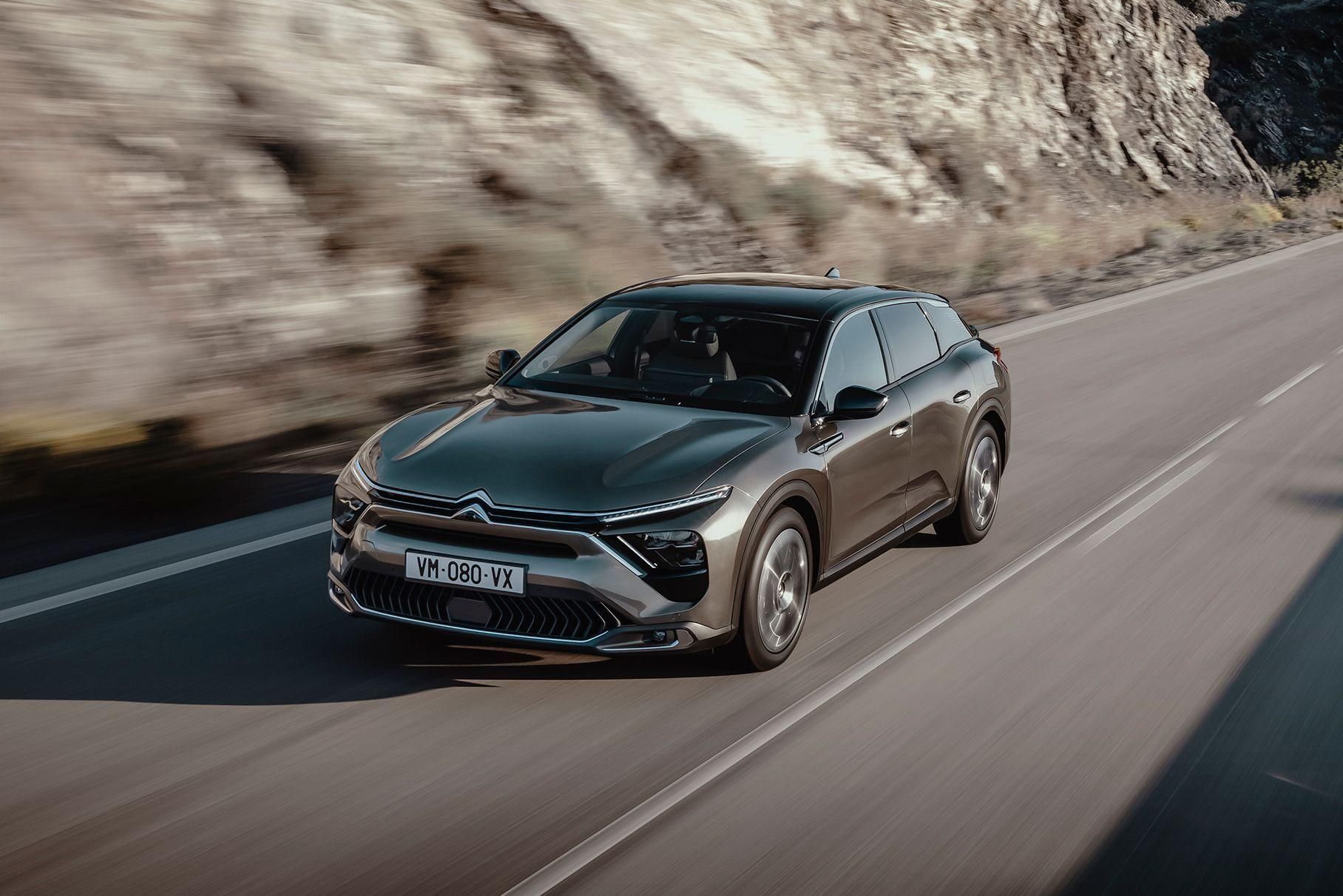 Citroen C5 X – суміш кросовера та ліфтбека - фото 1