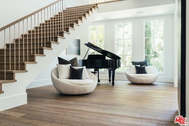 Мадонна купила особняк у співака The Weeknd: фото розкішного маєтку - фото 455392