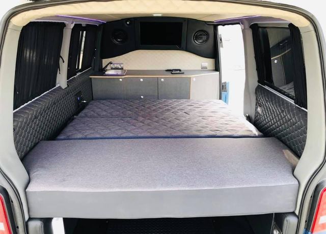 В Україні з'явився незвичайний будинок на колесах на базі Volkswagen T6 - фото 455426