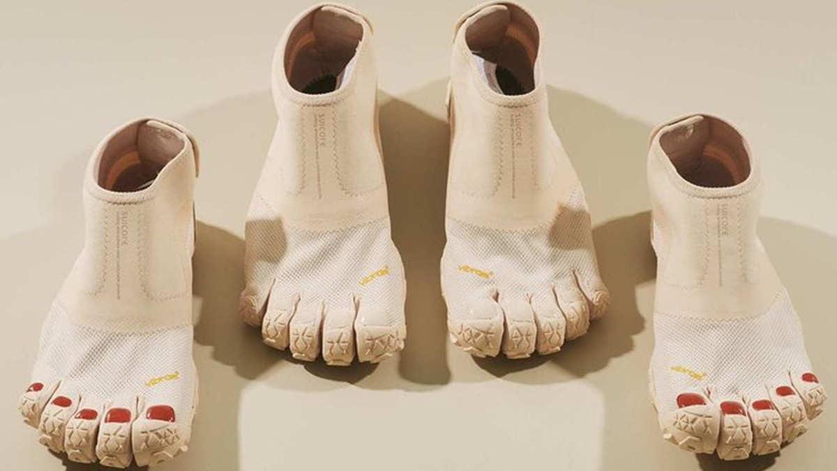 Японський бренд створив взуття з п'ятьма нафарбованими пальцями - фото 1