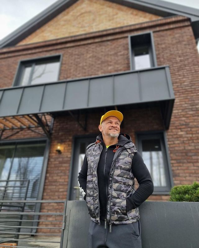 Відомий кулінар Ектор Хіменес-Браво похизувався заміським будинком в Ірпені - фото 455917