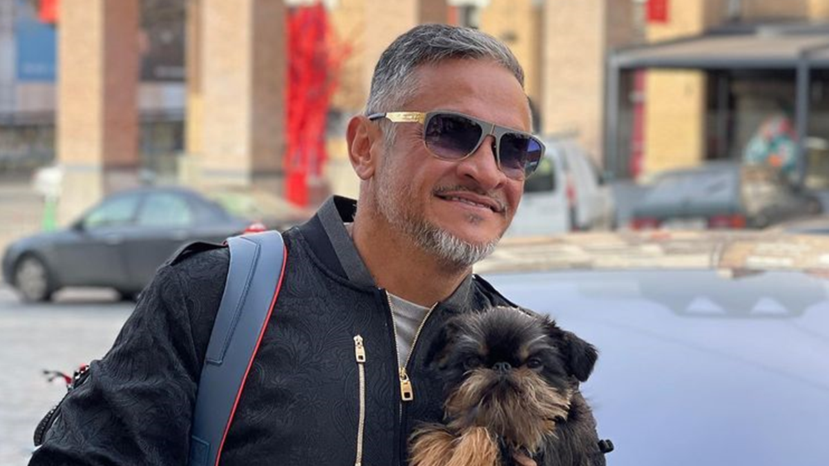 Ектор Хіменес-Браво - фото 1