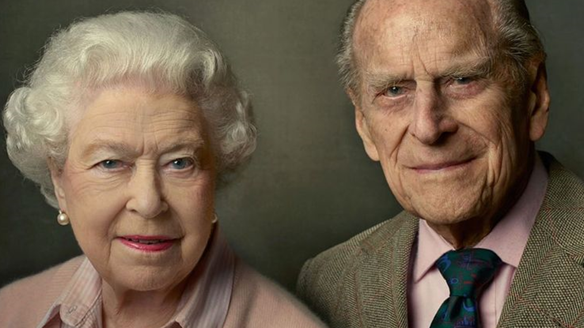 Єлизавета II з принцом Філіпом - фото 1