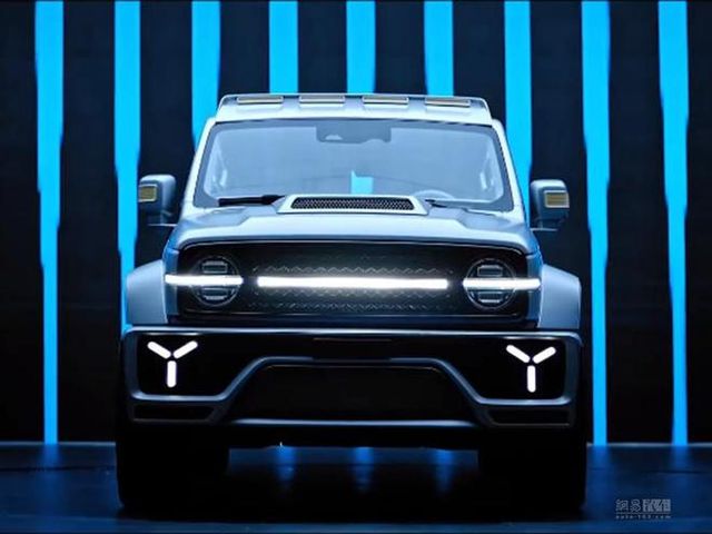 Китайці створили свій власний Гелендваген, якого назвали Cybertank - фото 456177