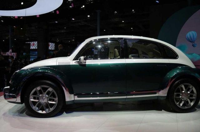 У стилі Volkswagen Beetle: у Китаї дебютував незвичний електрокар - фото 456443