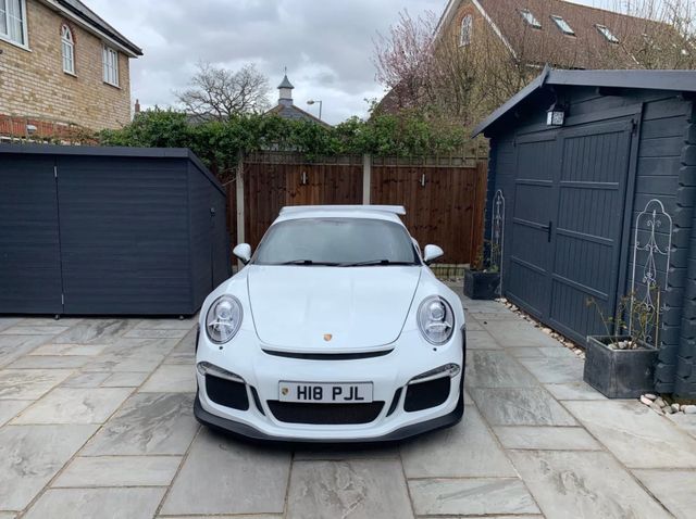 Британець побудував ідеально точну репліку Porsche 911 GT3 RS: вражаючі фото - фото 456546