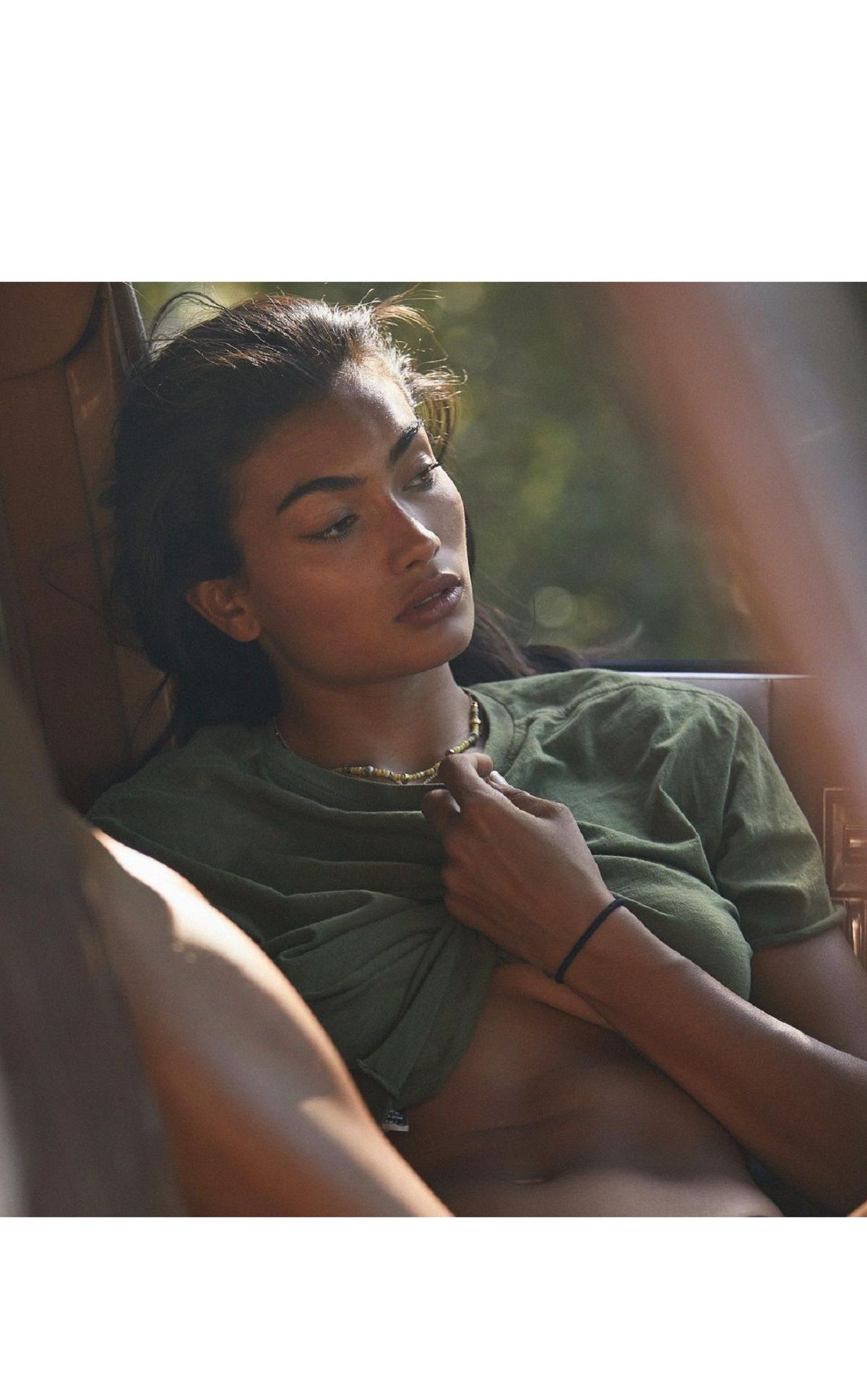 Келлі Гейл в купальнику - фото 1