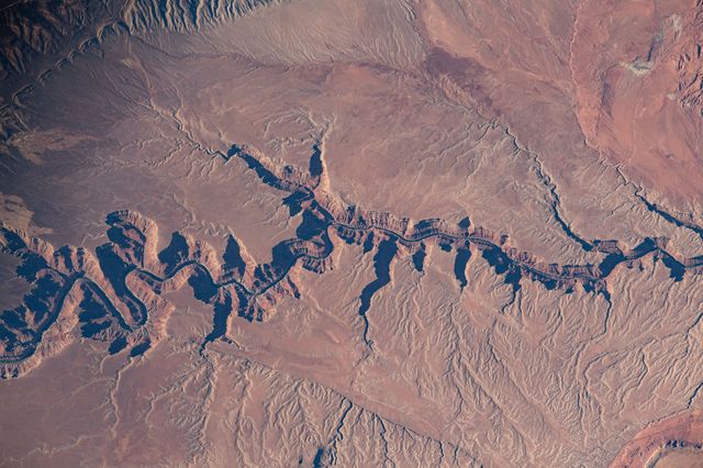 Астронавт NASA показав свіжі вражаючі знімки Землі з борту МКС - фото 456789