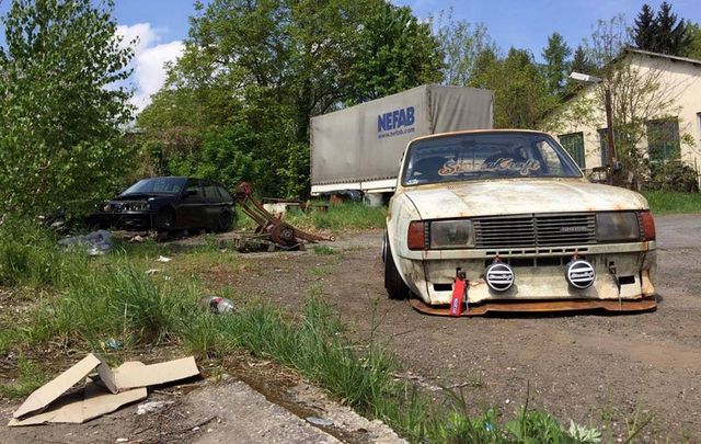 У мережі показали найіржавіші автомобілі Skoda у світі - фото 456829