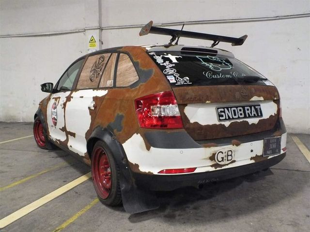 У мережі показали найіржавіші автомобілі Skoda у світі - фото 456832
