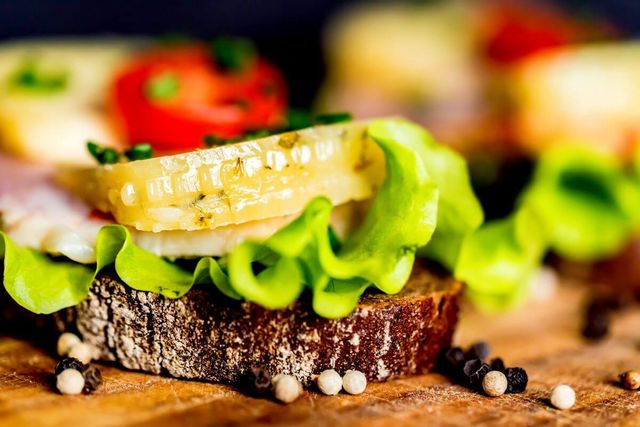 Названі цілющі властивості листового салату - фото 457070