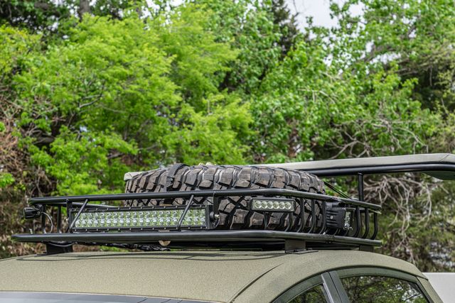 Гібридну Toyota Prius перетворили у всюдихід для полювання: вражаючий результат у фото - фото 457112