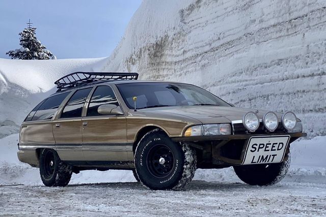 Найсімейніший автомобіль у світі адаптували для бездоріжжя - фото 457160