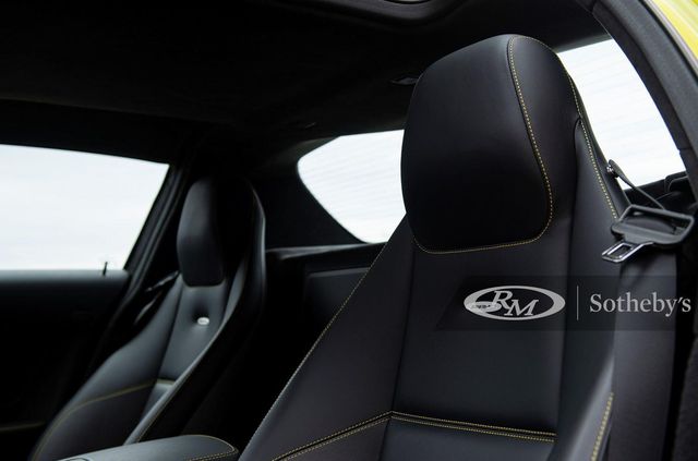 Рідкісний електричний суперкар Mercedes-Benz SLS пустять з молотка: його ціна шокує - фото 457380