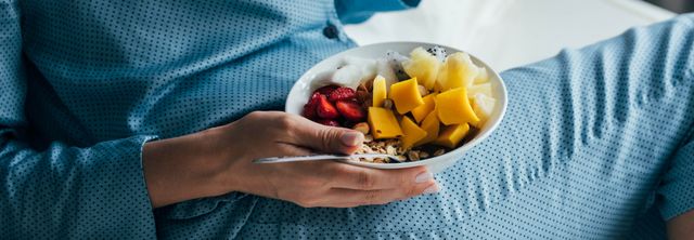 Цей фрукт може вберегти від переїдання на ніч - фото 457581