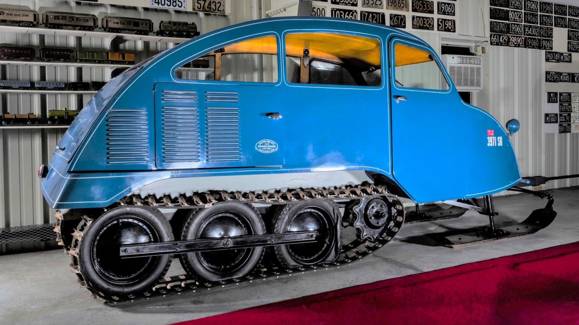 Футуристичний снігохід часів Другої світової війни пустять з молотка