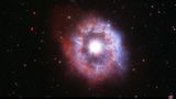 Телескоп Хаббл зняв гігантську зірку на грані смерті: заворожуюче відео