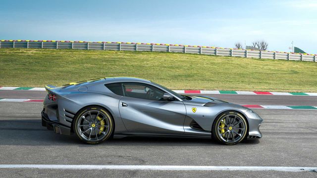 У Ferrari офіційно представили свій ексклюзивний найпотужніший суперкар - фото 458263