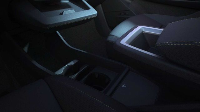 У Renault показали, як виглядатиме електричний Megane - фото 458446