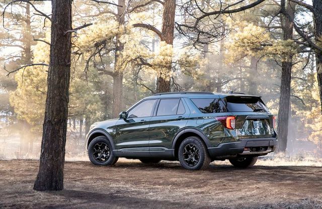 Ford створив найбільш прохідну версію Explorer за всю історію моделі - фото 458615