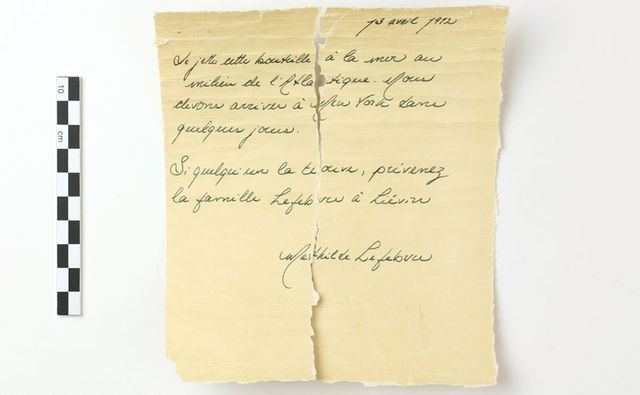 У Канаді знайшли старовинну пляшку з листом: учені вважають, що вона з Титаніка - фото 458849