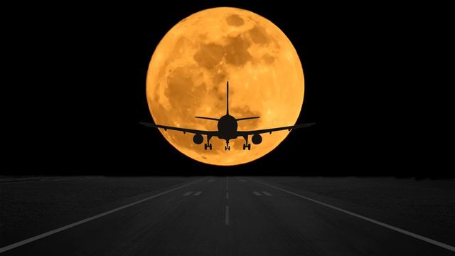 Австралійська авіакомпанія запустить спеціальний рейс, пасажири якого побачать Супермісяць - фото 459079