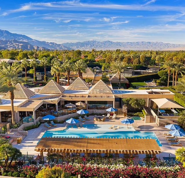 Білл Гейтс заховався від посторонніх у закритому гольф-клубі: як виглядає комплекс - фото 459168