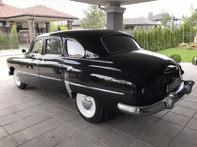 У Києві продають легендарну Волгу 1955 року за 100 тисяч доларів: стан авто вражає - фото 459417